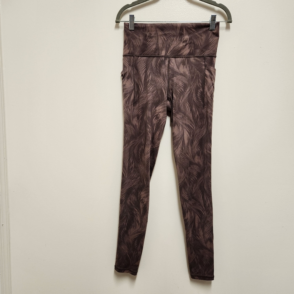 Athleta Womens Salutation Stash Pocket II Printed Tight Size Small/Tall Mauve